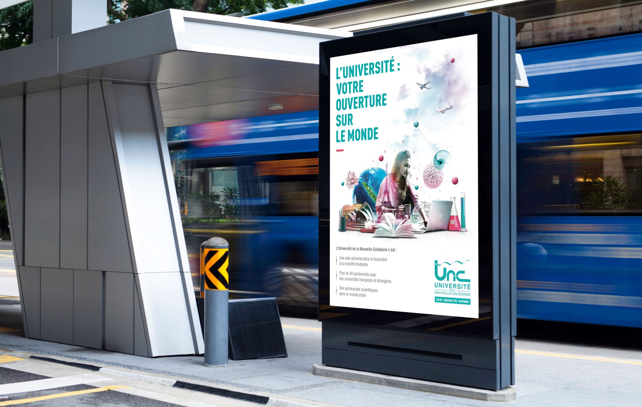 UNC Affiches Abris Bus Universite Nouvelle Calédonie